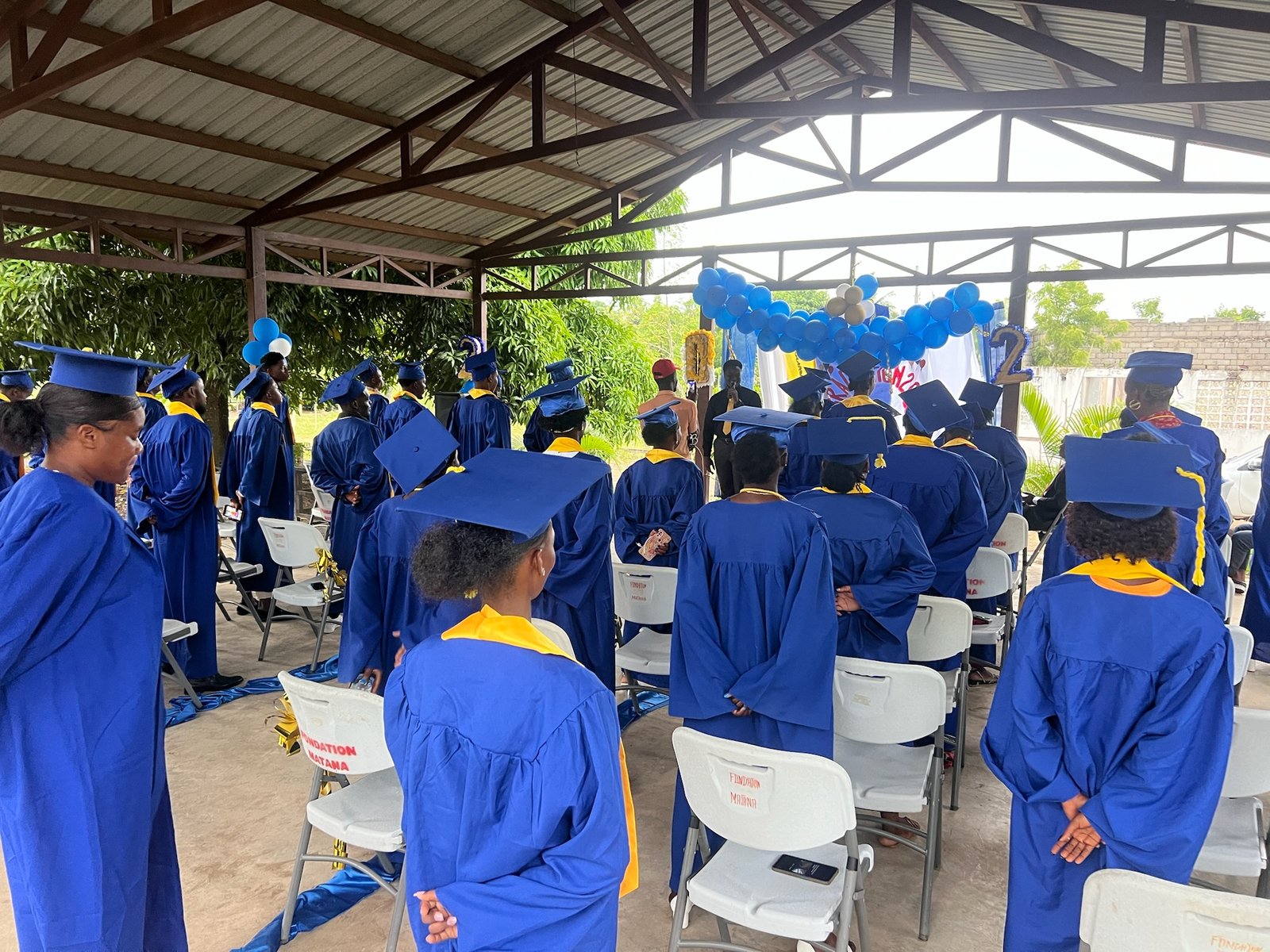 Jeunes membres de la communauté du programme Matana